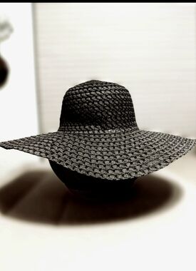 Black Floppy Hat Sun Hat Woven Hints Of Brown 22"x18"x17.5" Cruise Wear
